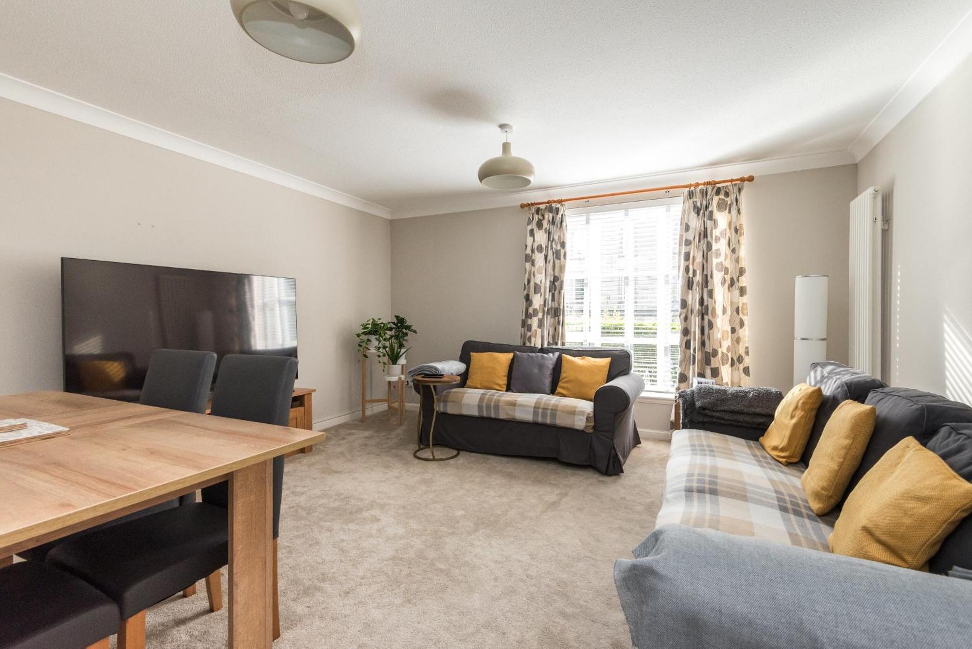 Roseburn Apartment, Edinburgh - 2 Bedrooms, Free Parking 외부 사진