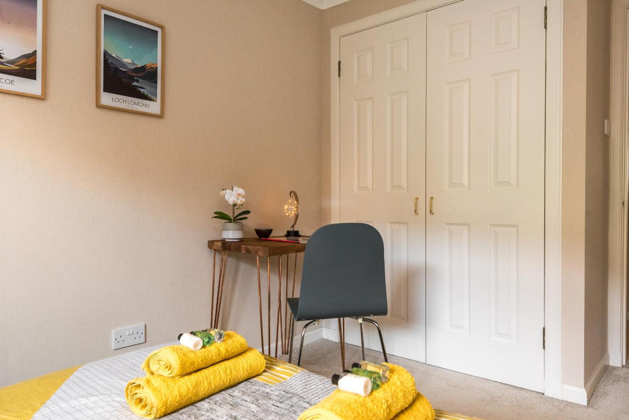 Roseburn Apartment, Edinburgh - 2 Bedrooms, Free Parking 외부 사진